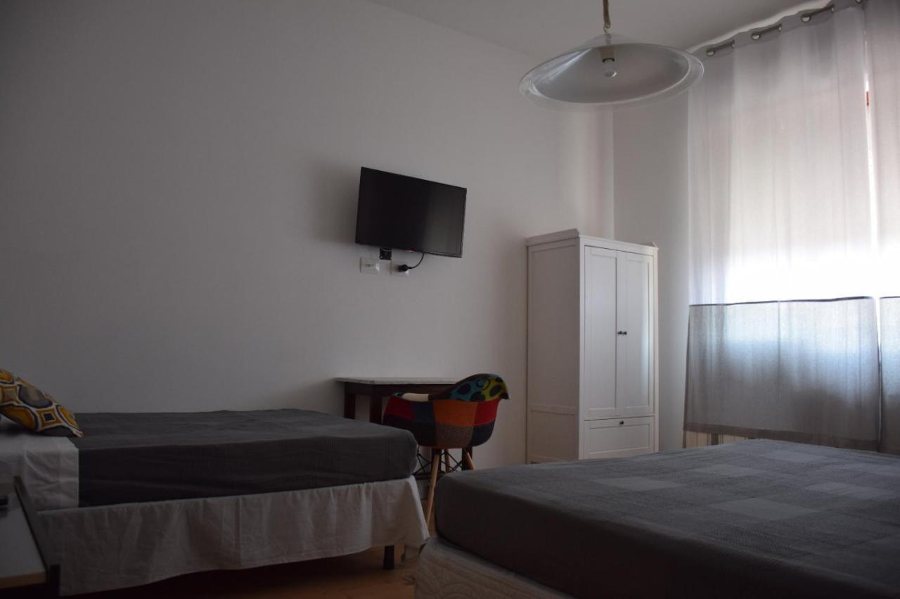 Levante Marina Di Carrara Bagian luar foto
