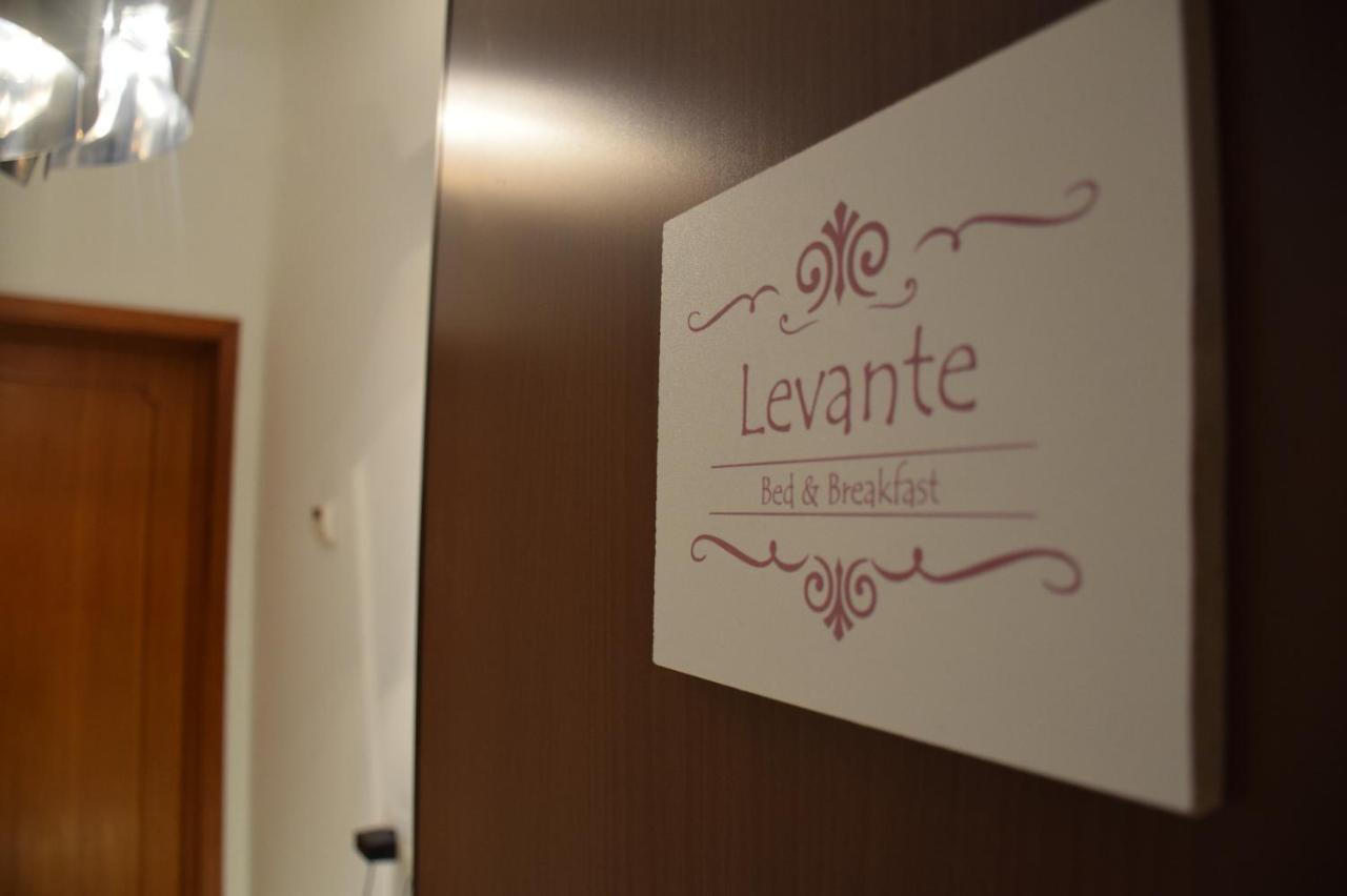 Levante Marina Di Carrara Bagian luar foto